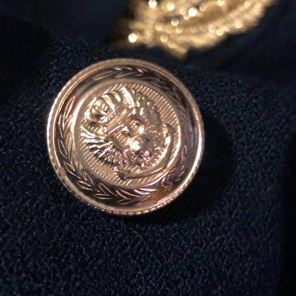 VINTAGE Preppy Black Blazer with Gold Crest 80’s and 90’s Style (L) - Picture 6 of 8